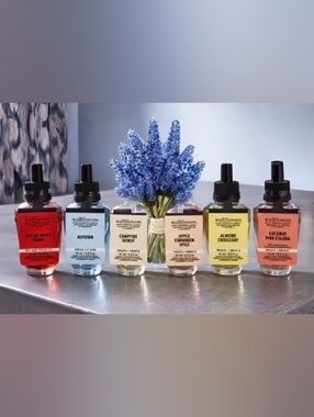 NEW Bath and Body Works Wallflowers 7- Piece Bundle